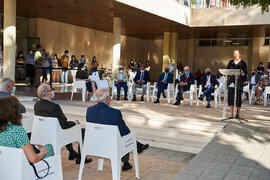 Discurso de la doctora María Díaz Diñeiro. Homenaje a los sanitarios en la Facultad de Medicina de la Universidad de Málaga. Campus de Teatinos. Octubre de 2021