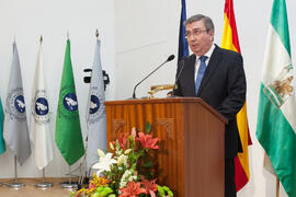 Francisco José Andrade en la toma de Posesión del nuevo Consejo de Dirección de la Universidad de Málaga. Paraninfo.  Enero de 2016
