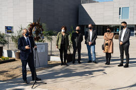 Intervención de José Ángel Narváez en la inauguración de la escultura de José Luis Martín García en la Facultad de Estudios y Sociales y del Trabajo de la Universidad de Málaga. Campus de Teatinos. Marzo de 2021