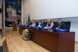 Mesa presidencial. Graduación y clausura del curso del Aula de Mayores de la Universidad de Málaga. Paraninfo. Junio de 2017
