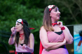 Representación de la obra "Superheroínas, S.L." de la compañía de teatro Caramala. Cursos de Verano de la Universidad de Málaga. Marbella. Julio de 2018