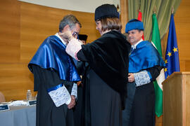 Investidura como Doctor "Honoris Causa" de Miguel Delibes de Castro por la Facultad de Ciencias de la Universidad de Málaga. Rectorado. Junio de 2014