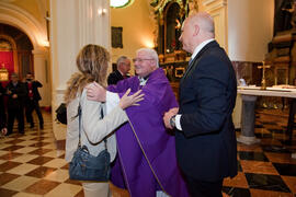 Entrega de medallas de la Cofradía de los Estudiantes. Misa de Lunes Santo. Iglesia de San Agustín. Marzo de 2013