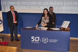 Toma de posesión de Estefanía Flores Acuña como profesora titular del Área de Traducción e Interpretación (Lengua Italiana) de la Universidad de Málaga. Paraninfo. Diciembre de 2022