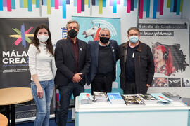 Foto de grupo. Jornada de Puertas Abiertas de la Universidad de Málaga. Complejo Polideportivo Universitario. Marzo de 2022