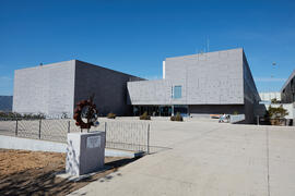 Complejo de Estudios Sociales y de Comercio. Campus de Teatinos. Abril de 2021