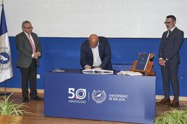 Toma de posesión de Juan Francisco Gutiérrez Lozano como catedrático del Área de Periodismo de la Universidad de Málaga. Toma de posesión de nuevos catedráticos y profesores titulares de la Universidad de Málaga. Paraninfo. Noviembre de 2023