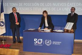 Toma de posesión de María del Carmen Romo Parra como profesora titular del Área de Trabajo Social y Servicio Sociales de la Universidad de Málaga. Paraninfo. Diciembre de 2022