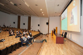 Gabriel Ruiz-Larrea. Presentación del proyecto "Paper/Architectural Histamine". V Foro Arquia/Próxima 2016: Futuro Imperfecto. Paraninfo. Octubre de 2016
