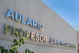 Aulario IV: Juan Antonio Ramírez Domínguez. Mayo de 2012