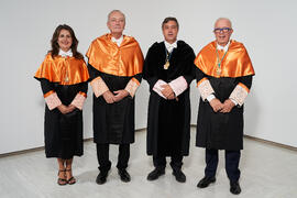 Retrato de grupo previo a la investidura de Jorge Martínez-Vázquez como Doctor "Honoris Causa" por la Universidad de Málaga. Edificio del Rectorado. Julio de 2025