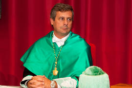 Investidura como Doctor "Honoris Causa" de D. Humberto Maturana Romesín y D. José Gimeno Sacristán por la Universidad de Málaga. Facultad de Derecho. Noviembre de 2010