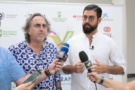 Manu Sánchez y Selu García Cossío. Curso "30 años de Carnaval de Cádiz, máximo exponente del humor crítico" . Cursos de Verano de la Universidad de Málaga. Vélez-Málaga. Julio de 2019