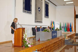 Intervención de Adelaida de la Calle. Homenaje al personal que cumple 25 años al servicio de la Universidad de Málaga y al personal jubilado. Paraninfo. Julio de 2013