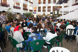 Encuentro "Café con Ciencia". Facultad de Educación y Psicología. Noviembre de 2013
