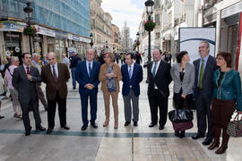 Inauguración de la exposición "Universidad de Málaga, 40 años compartiendo futuro" en Calle Larios. Octubre de 2012