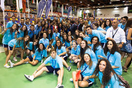 Selección española y voluntarios. Acto de clausura y entrega de medallas. 14º Campeonato del Mundo Universitario de Fútbol Sala 2014 (FUTSAL). Antequera. Julio de 2014