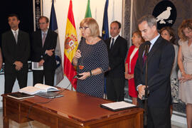 Toma de posesión de nuevos decanos, directores de centro y defensores de la Comunidad Universitaria. Rectorado. Junio de 2012