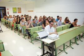 Alumnos y profesores durante la graduación en el CIE de la Universidad de Málaga. Centro Internacional de Español. Julio de 2014