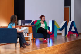 "Dialogando" con Clara Grima. Escuela de Ingenierías Industriales de la Universidad de Málaga. Mayo de 2024