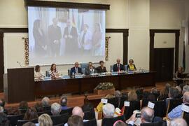Entrega de la Medalla de Oro de la Facultad de Medicina de la Universidad de Málaga a Francisco de la Torre en la celebración de su 50 Aniversario. Facultad de Medicina. Octubre de 2022