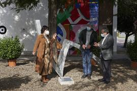 Inauguración de la escultura "Zigzag en aluminio", de Robert Harding. Contenedor Cultural. Campus de Teatinos. Enero de 2022