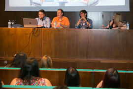 Mesa redonda: "Las claves del éxito de las radiofórmulas y los nuevos formatos televisivos". Curso "Periodismo y comunicación". Cursos de Verano de la Universidad de Málaga. Ronda. Julio de 2018