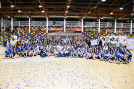 Foto de grupo tras la ceremonia de clausura del Campeonato Europeo Universitario de Balonmano. Antequera. Julio de 2017