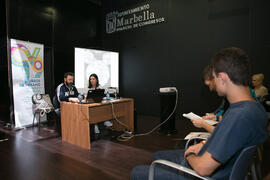 Mesa redonda: «La importancia de las redes sociales en el nuevo universo catódico». Curso "Las series televisivas: anatomía de un monstruo". Cursos de verano 2019 de la Universidad de Málaga. Marbella. Julio de 2019