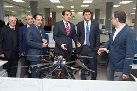 Visita de José Antonio Nieto, Secretario de Estado de Seguridad, a Aeorum. Edificio de Institutos Universitarios. Febrero de 2017
