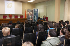 Jesús Molina Gómez en la inauguración del VII Reto Gestalentum 20x10. Facultad de Ciencias Económicas y Empresariales. Marzo 2016