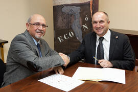 Firma de adhesión de la Facultad de Económicas como socio colaborador del Ateneo de Málaga. Facultad de Ciencias Económicas y Empresariales. Febrero de 2015
