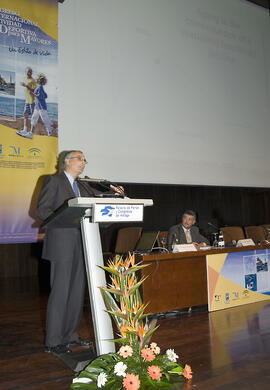 Conferencia Inaugural de Manuel Castillo. 2º Congreso Internacional de Actividad Físico-Deportiva para Mayores de la Universidad de Málaga. Palacio de Ferias y Congresos de Málaga. Marzo de 2007
