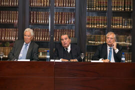 Álvaro Rodríguez Bereijo, Matías Cortés Domínguez y José María Martín Delgado. Reunión para la Declaración de Granada. Facultad de Derecho de la Universidad de Granada. Mayo de 2018