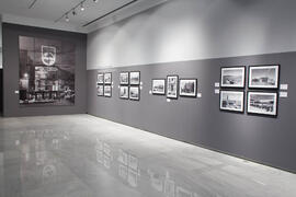Exposición "Fotografías de Málaga. Estudio Bienvenido-Arenas. Una mirada hacia los inicios del siglo XX". Sala de exposiciones del Edificio del Rectorado. Julio de 2011