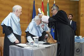 Investidura como "Doctores Honoris Causa" de Antonio García Berrio y Pilar Palomo Vázquez por la Facultad de Filosofía y Letras de la Universidad de Málaga. Edificio del Rectorado. Junio de 2024