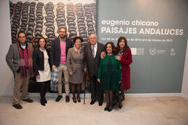 Foto de grupo tras la inauguración de la exposición "Paisajes Andaluces", de Eugenio Chicano. Museo del Patrimonio Municipal. Diciembre de 2016
