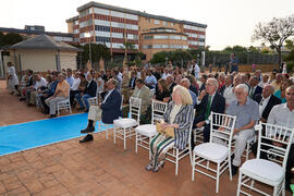 Asistentes al homenaje al personal jubilado o que cumple 25 años de servicio en la Universidad de Málaga. Jardín Botánico. Junio de 2022