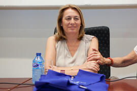 María del Carmen Montañez en la clausura de la XIX edición del Curso Aula de Mayores de la Universidad de Málaga. Paraninfo. Junio de 2014