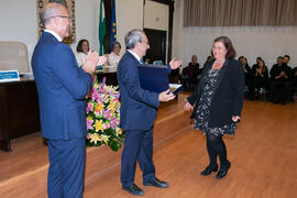 Entrega de distinción a Inmaculada Bellido Estévez. Celebración de San Lucas. Facultad de Medicina. Noviembre de 2019