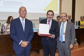 Reconocimiento a personal jubilado. Celebración del 50 Aniversario de la Facultad de Medicina de la Universidad de Málaga. Facultad de Medicina. Octubre de 2022