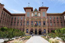 Edificio del rectorado. Imposición de la Medalla de Oro de la Universidad de Córdoba a la Universidad de Málaga. Córdoba. Junio de 2022