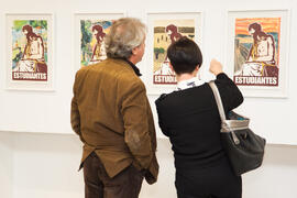 Inauguración de la exposición "Visitación del Coronado de Espinas ante el arte de vanguardia" por Eugenio Chicano. Casa Hermandad de la Cofradía. Noviembre de 2013