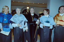 Investidura como Doctor "Honoris Causa" de D. Manuel Alcántara por la Universidad de Málaga. Teatro Cervantes. Noviembre de 2000