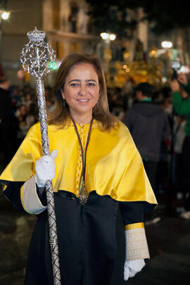 Representante de la Universidad de Málaga en el desfile procesional de la Hermandad de los Estudiantes. Málaga. Abril de 2014