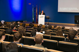 Rosalía Reche presenta la memoria del curso 2017-2018. Inauguración del curso 2018-2019 de la Escuela Técnica Superior de Arquitectura de la Universidad de Málaga. Paraninfo. Octubre de 2018