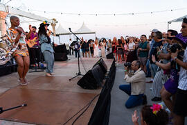 Concierto de Julia Martín. Festival solidario en los Baños del Carmen. Cursos de Verano de la Universidad de Málaga. Málaga. Julio de 2019
