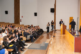 Ponencia "Habitar un espacio dentro de otro espacio", de Manuel Aires Mateus. V Foro Arquia/Próxima 2016: Futuro Imperfecto. Paraninfo. Octubre de 2016