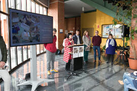 Tecla Lumbreras presenta la instalación "Biblioteca de Babel XIII", de José Ignacio Díaz Rábago. Biblioteca General. Enero de 2018
