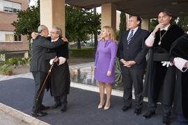 Llegada de Francisco de la Torre. Imposición de la Medalla de Oro de la Universidad de Málaga a Junta de Andalucía, Diputación Provincial de Málaga y Ayuntamiento de la capital. Paraninfo. Noviembre de 2023